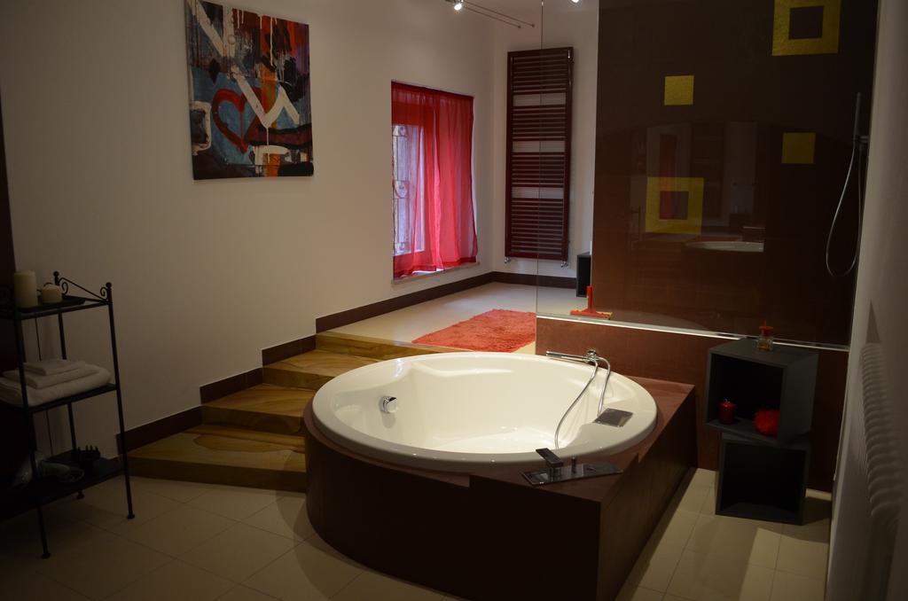 La Residenza Piacentina Bed & Breakfast Vigolzone Room photo