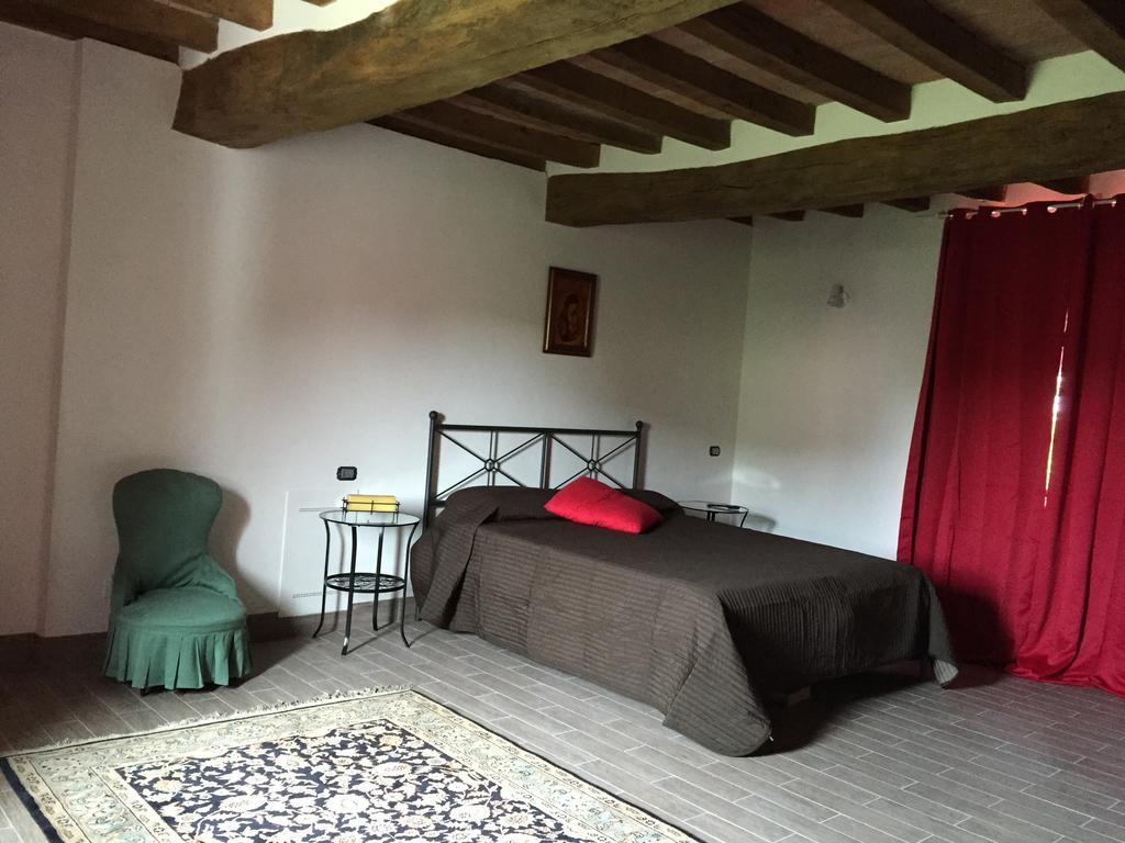 La Residenza Piacentina Bed & Breakfast Vigolzone Room photo
